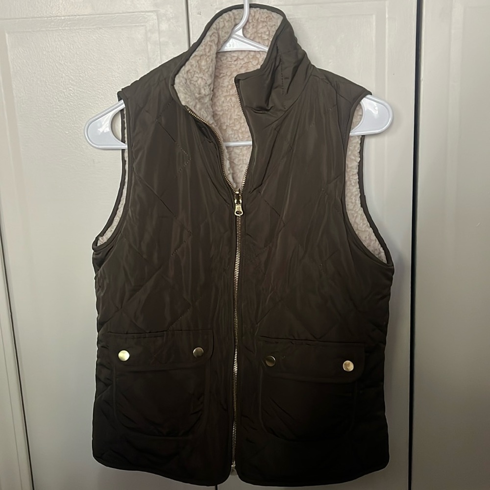 Reversible Olive Green Women’s Sherpa Vest | Size S |